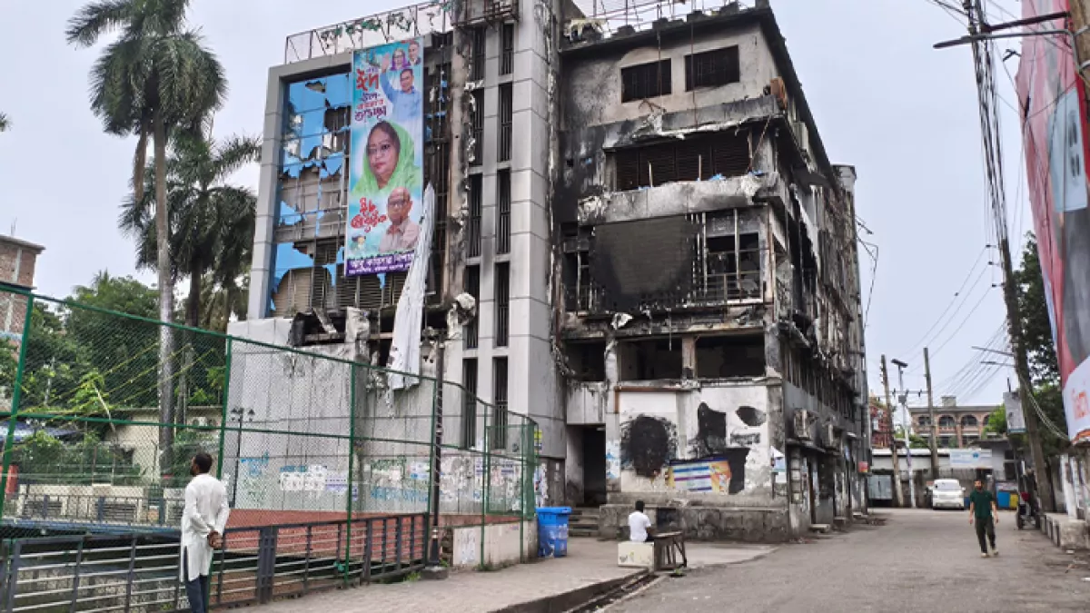 ক্ষমতার দাপট থেকে মাদকসেবীদের আখড়া