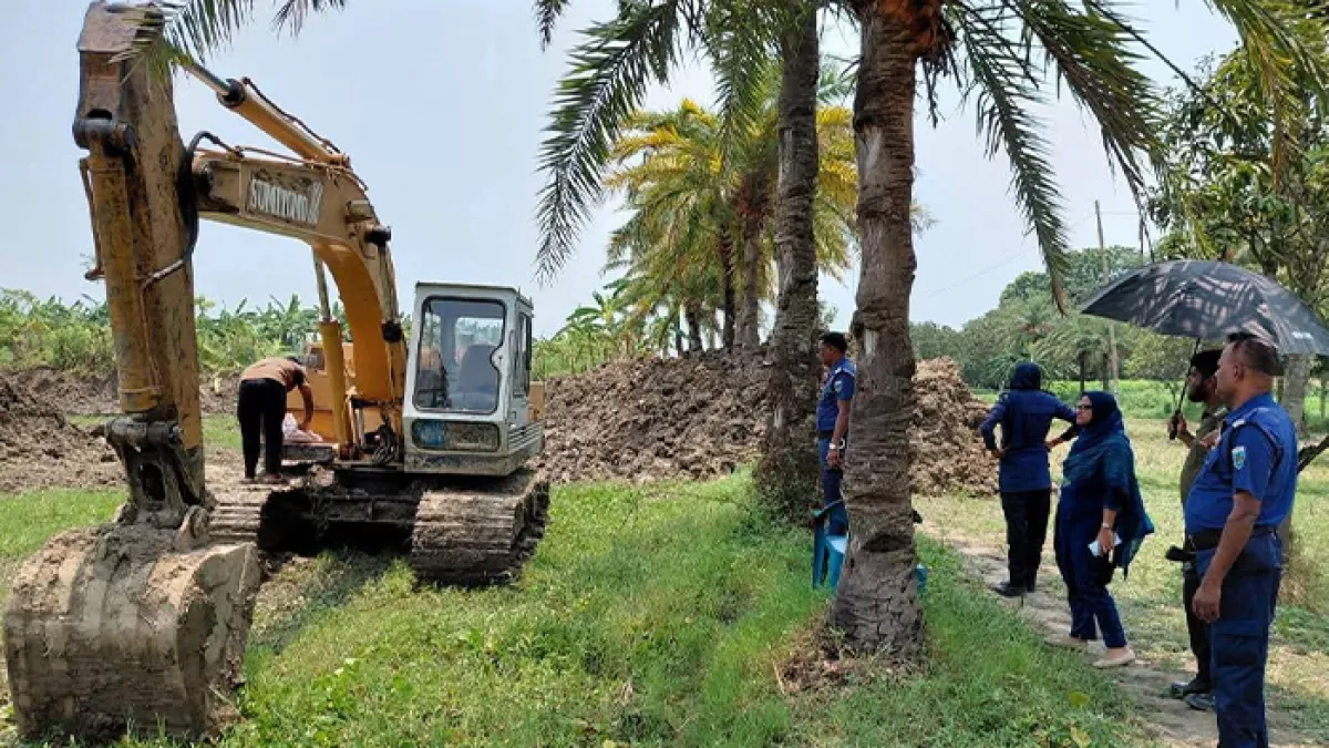 অবৈধ পুকুর খনন বন্ধে প্রশাসনের অভিযান