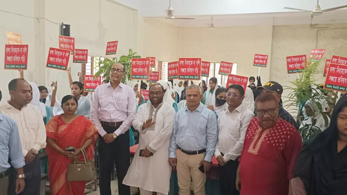 বাল্যবিবাহ রোধে শত কিশোরীকে সচেতনতামূলক প্রশিক্ষণ