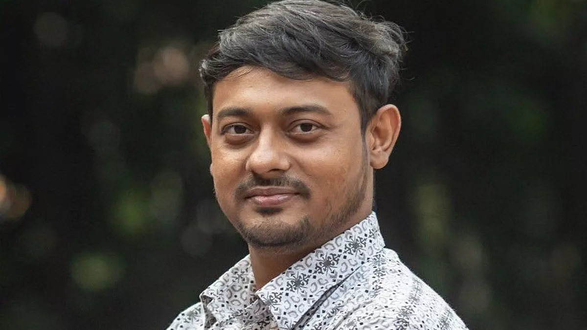 বেনাপোলে নাসীরুদ্দীন পাটওয়ারীর গাড়িবহরে ডিম নিক্ষেপ, হামলা