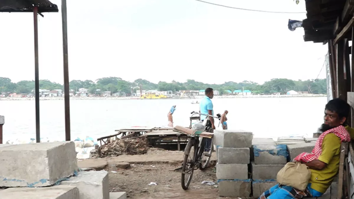 বরিশাল মৎস্য বাজার কেন্দ্র: ১৮ বছর নেই হাঁকডাক 