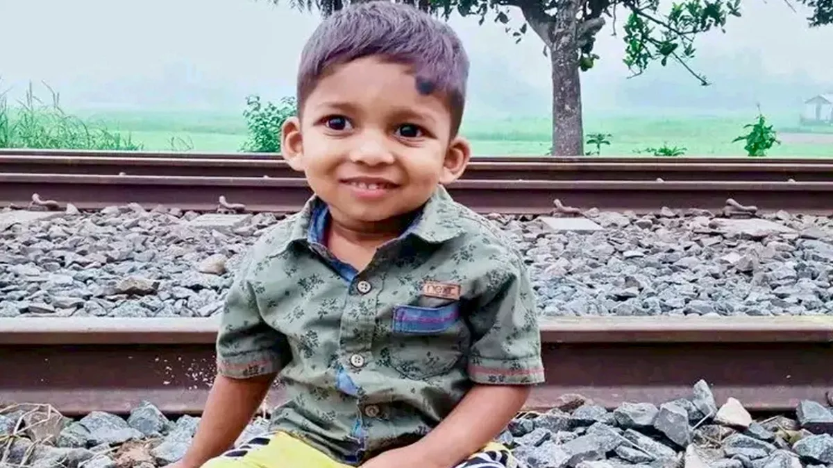 নিখোঁজের ৪ দিন পর পুকুরে বাকপ্রতিবন্ধী শিশুর মরদেহ