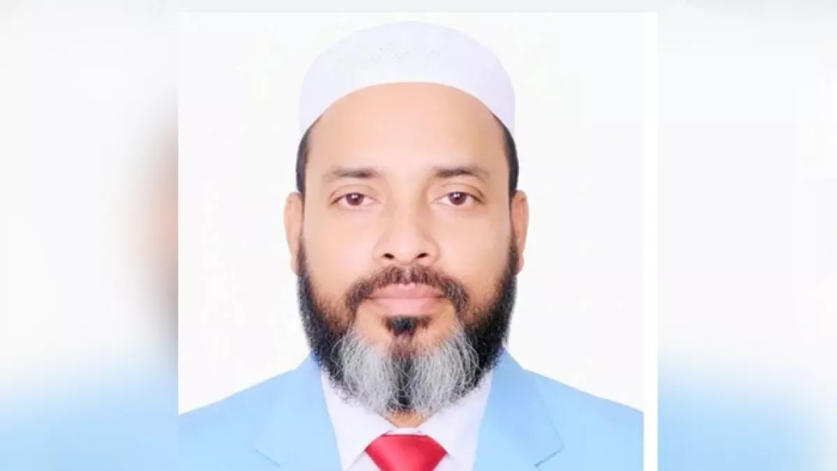 জুলাই শহীদের অনুদানের টাকায় দ্বিতীয় বিয়ে বাবার