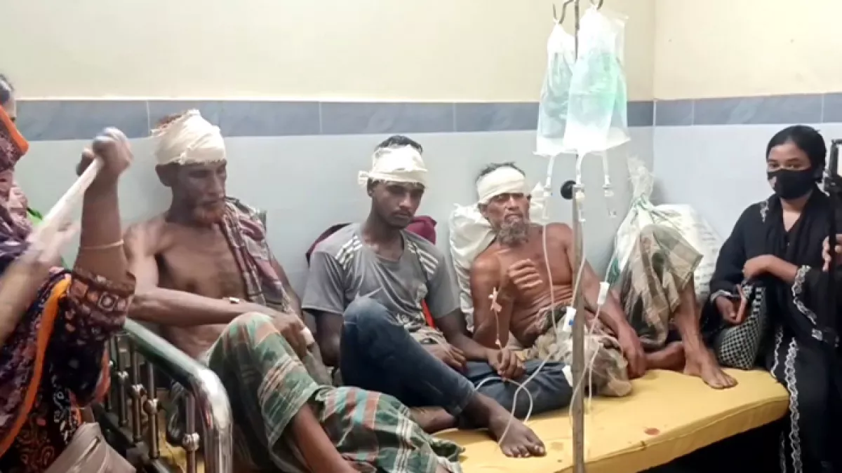 শৈলকুপায় দুপক্ষের সংঘর্ষে আহত ৬০, ১৫ বাড়িঘরে হামলা-ভাঙচুর