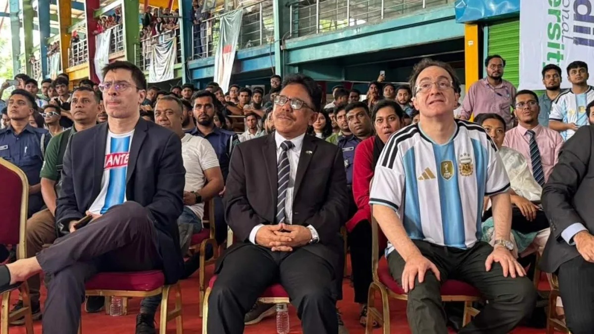 ড্যাফোডিল ইন্টারন্যাশনাল ইউনিভার্সিটিতে স্বাধীনতা সম্মেলনকেন্দ্রে আর্জেন্টিনার রাষ্ট্রদূত মার্সেলো কার্লোস সেসা। ছবি: সংগৃহীত