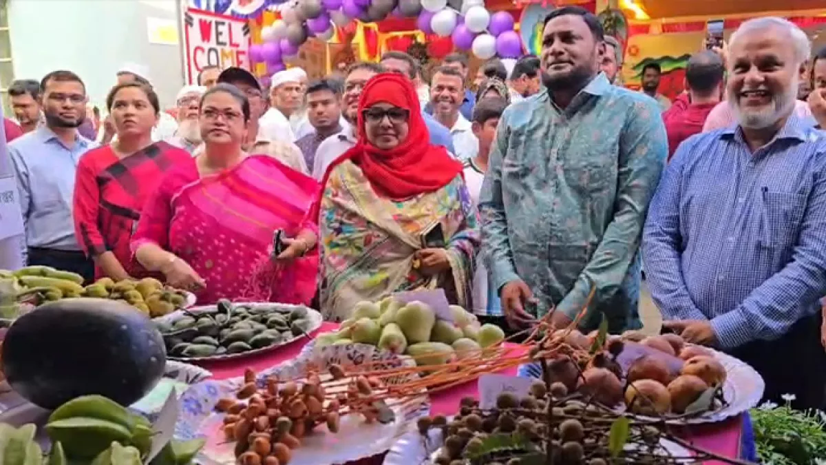 কিশোরগঞ্জে তিন দিনব্যাপী ফল মেলা শুরু