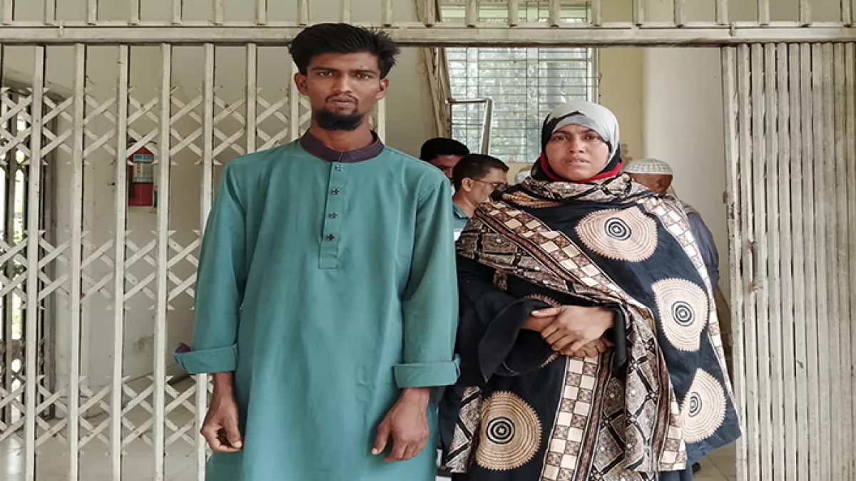 ভুয়া নামজারি খতিয়ান সৃজন করায় ভাইবোনকে কারাদণ্ড দিয়েছেন ভ্রাম্যমাণ আদালত। প্রবা ফটো
