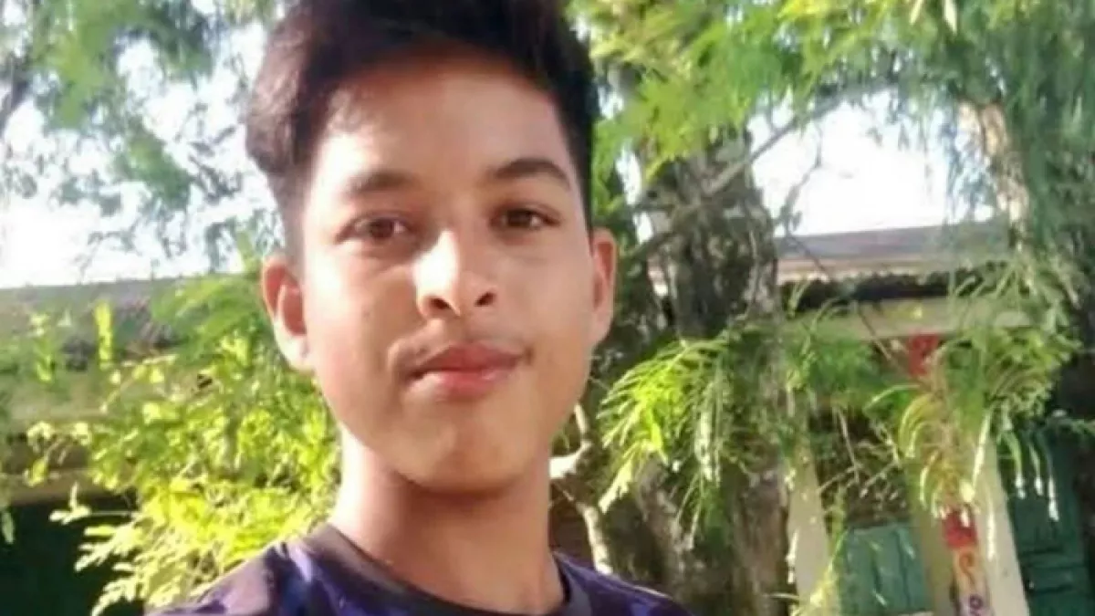 মাদরাসাছাত্রকে ছুরিকাঘাতে হত্যা, এলাকায় উত্তেজনা