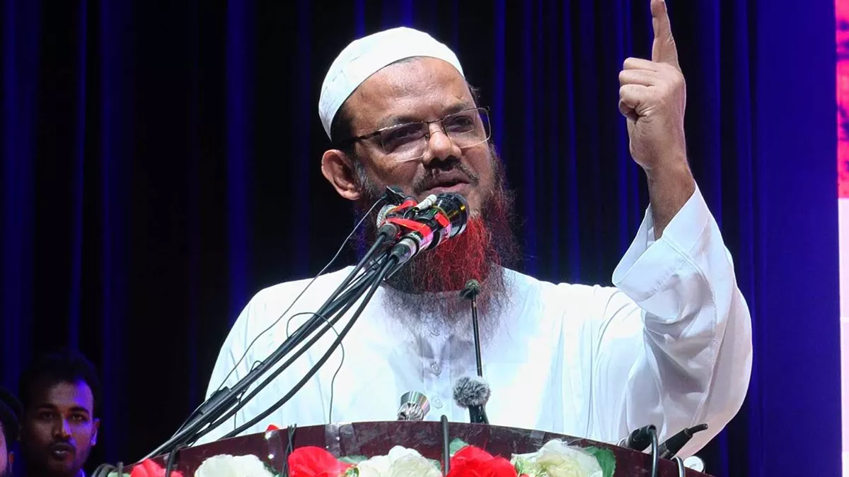 চরমোনাই পীরের ভাই মুফতি ফয়জুল করীমের বিরুদ্ধে মামলা 