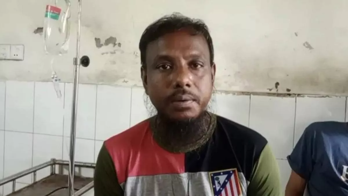 দৌলতদিয়ায় বাস নদীতে পড়ার ঘটনায় মামলা, গ্রেপ্তার ৩