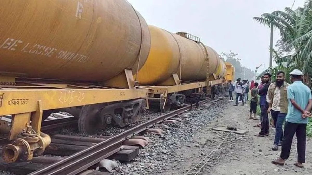 ঝিনাইদহে মালবাহী ট্রেন লাইনচ্যুত, ১০ ঘণ্টা পর রেল যোগাযোগ স্বাভাবিক