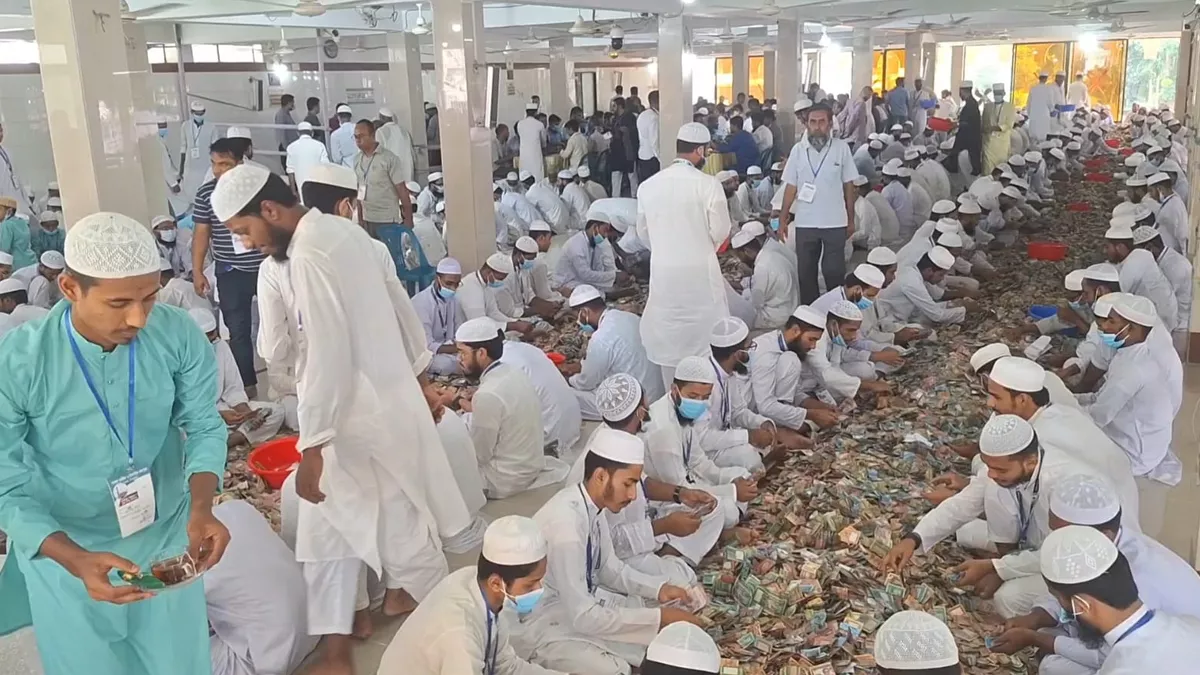 পাগলা মসজিদের দানবাক্সে রেকর্ড ১৬ কোটি টাকা