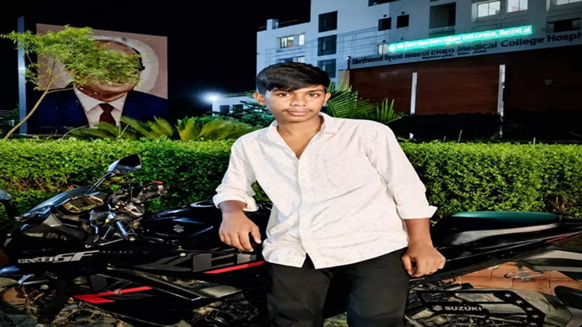 কোচিংয়ের শিক্ষার্থীর ওপর ছিনতাইকারীর হামলা