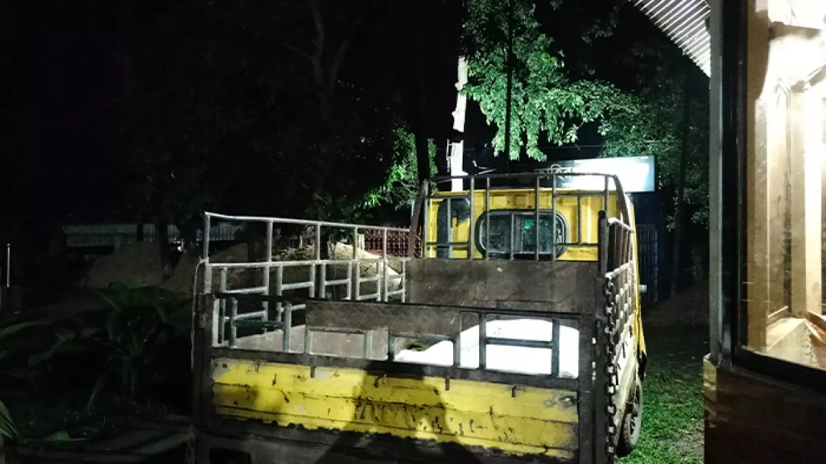 তাহিরপুরে হামলার সময় নদীতে পড়ে যাওয়া আমিনের মরদেহ মঙ্গলবার উদ্ধার করে সদর হাসপাতাল মর্গে পাঠানো হয়েছে। প্রবা ফটো