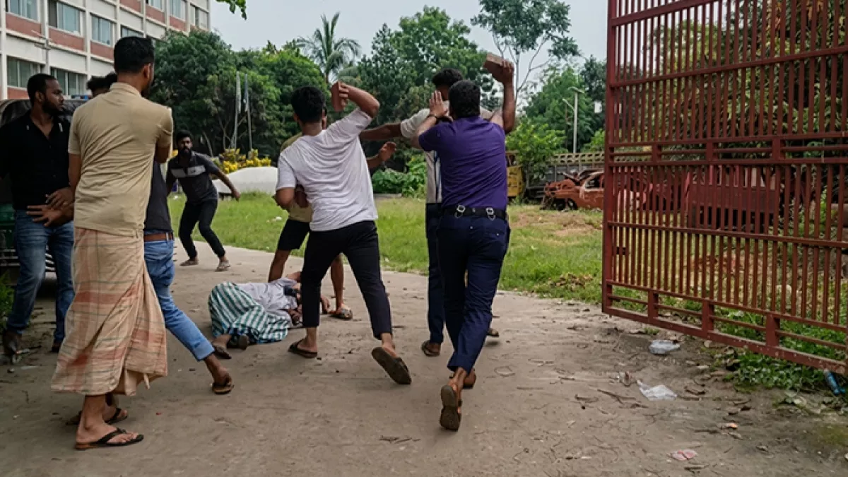 কুমিল্লার তিতাস উপজেলায় থানায়  জিডি করাকে কেন্দ্র করে বাদীকে পিটিয়ে রক্তাক্ত করার অভিযোগ । প্রবা ফটো