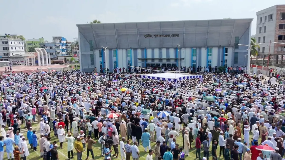 বাবা-মার পাশে চিরনিদ্রায় তোফায়েল আহমেদ