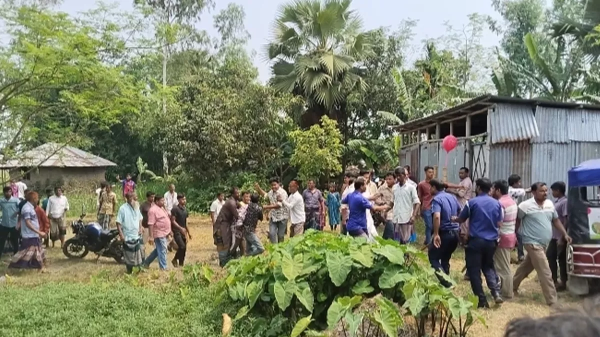 জয়পুরহাটে স্কুল কমিটির নির্বাচনে দুই গ্রুপের সংঘর্ষ, আহত ৯
