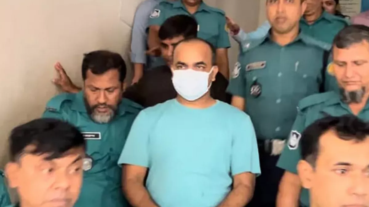 আদালতে ঢাকা মেট্রোপলিটন পুলিশের (ডিএমপি) গোয়েন্দা বিভাগের (ডিবি) সাবেক এডিসি শাহেন শাহ। ছবি: ভিডিও থেকে