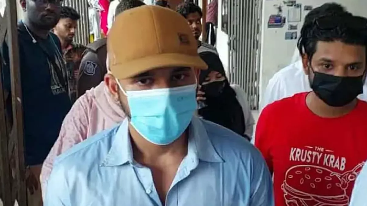 আদালতে আত্মসমর্পণ করেন জাহের আলভী। ছবি: ভিডিও থেকে 