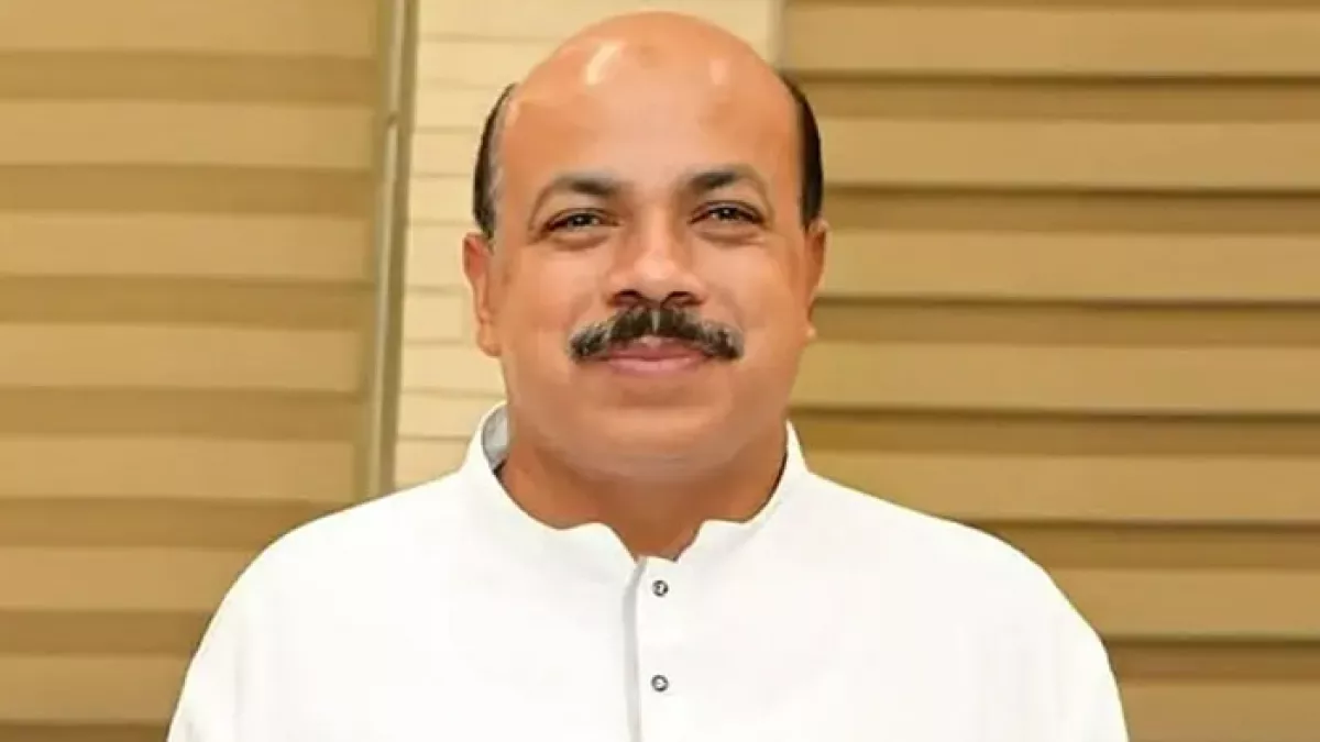 প্রার্থিতা বাতিলের পর আসলাম চৌধুরীর স্ট্যাটাস