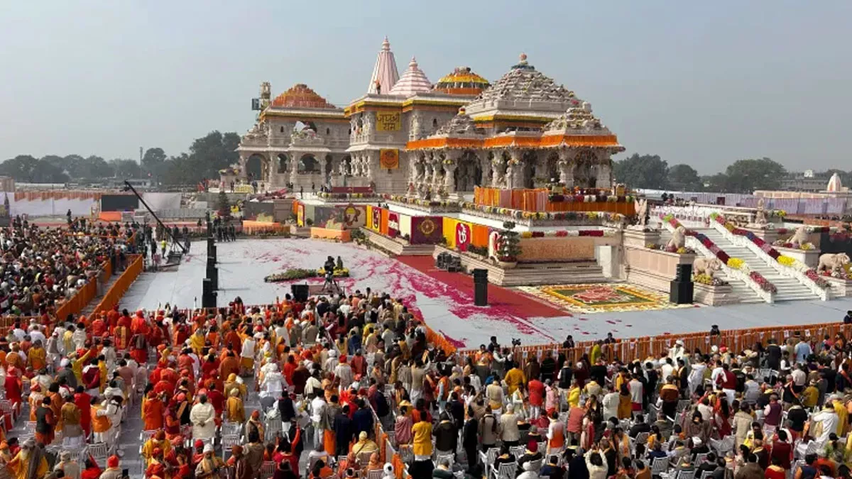 ২০২৪ সালের ২২শে জানুয়ারী ভারতের অযোধ্যায় হিন্দু দেবতা রামের মন্দির উদ্বোধনের সময়কার একটি দৃশ্য। ছবি: রয়টার্স