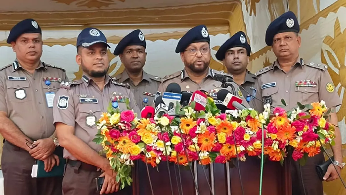 ১৯ স্থানে এআই ক্যামেরা, দেড় হাজার মামলার রেকর্ড: ডিএমপি কমিশনার