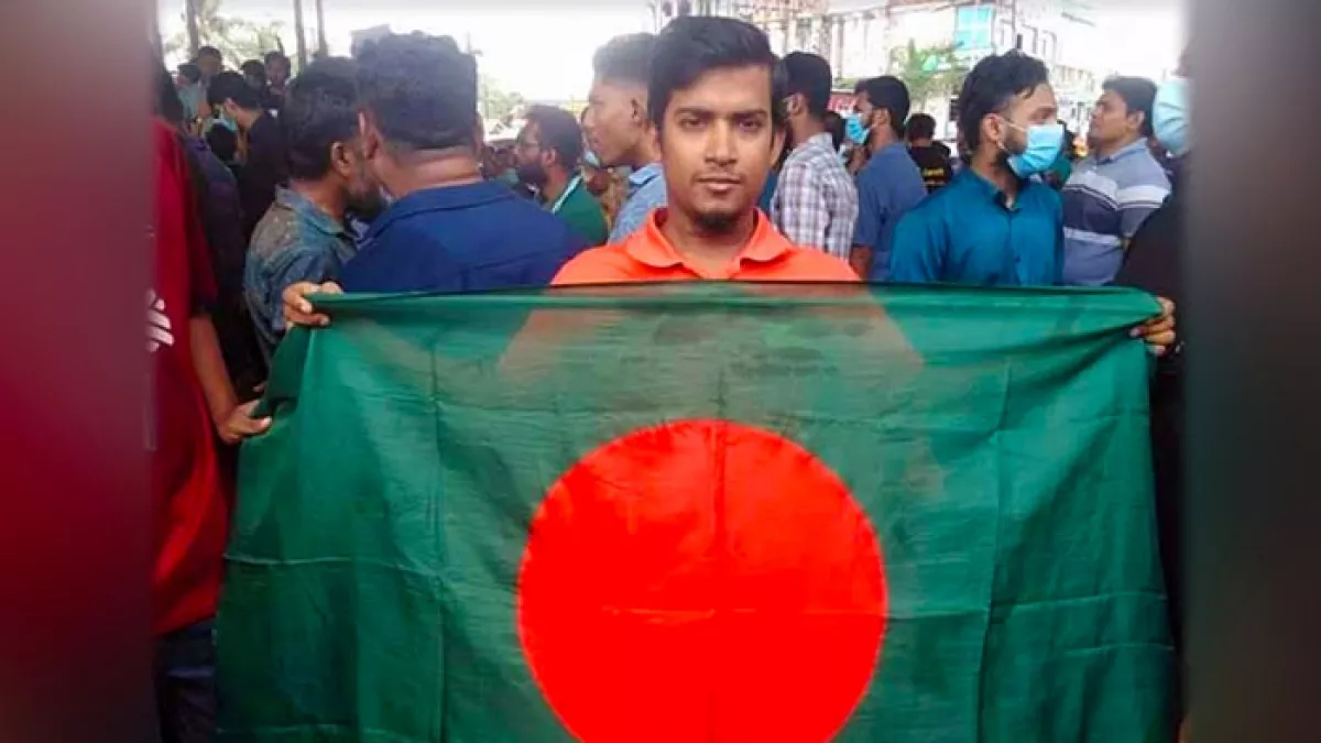শেখ হাসিনা-কাদেরসহ ১৭৮ জনকে হাজির হতে আদালতের বিজ্ঞপ্তি