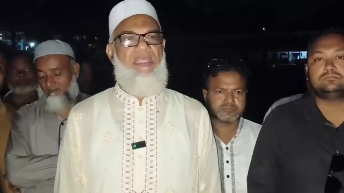 ঝিনাইদহের কালীগঞ্জে মাদকবিরোধী বিশেষ অভিযানে উপস্থিত থেকে সার্বিক পরিস্থিতি পর্যবেক্ষণ করেন  মাওলানা আবু তালিব এমপি। ছবি: প্রতিদিনের বাংলাদেশ