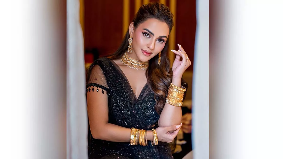 অভিনেত্রী নুসরাত ফারিয়া। ছবি: ফেসবুক থেকে।