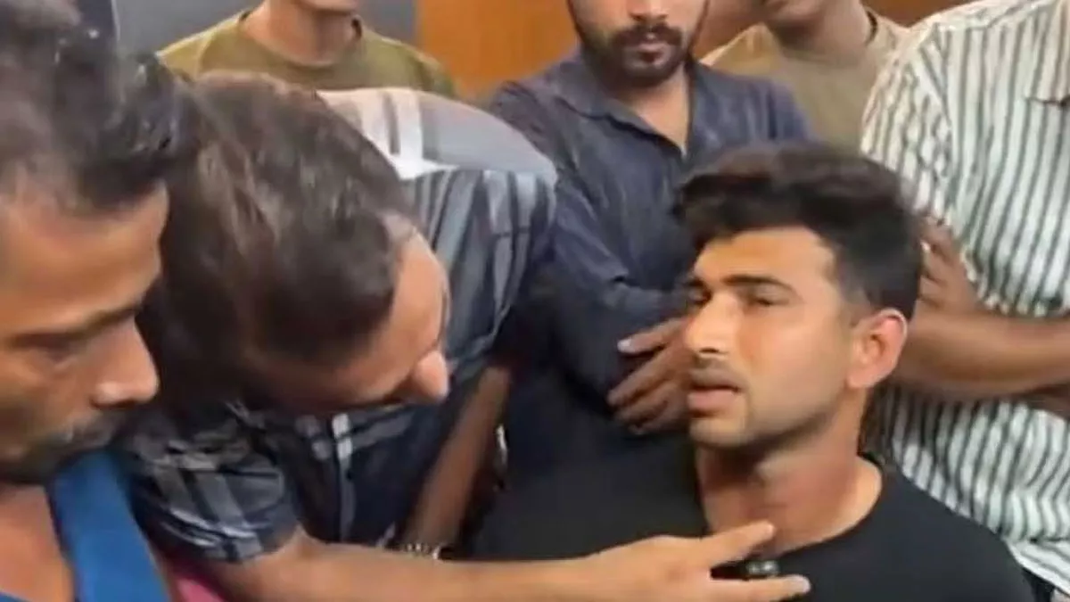  কনস্টেবল, এসআইয়ের পর এবার ওসি প্রত্যাহার