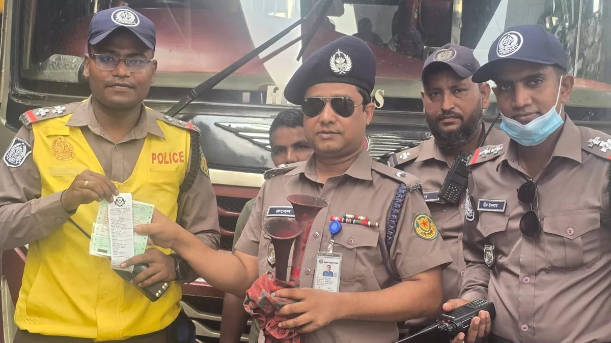 ঘোষিত নীরব এলাকায় হাইড্রোলিক হর্ন, মামলা দিলেন এডিসি রুবেল হক