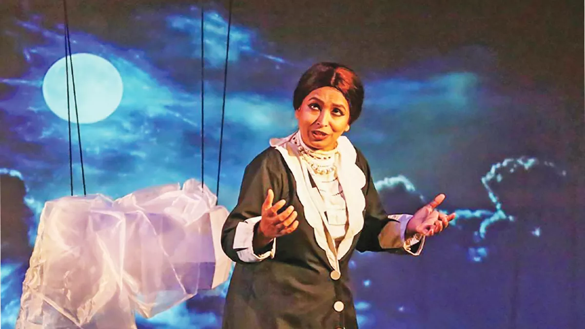 আজ শিল্পকলায় ‘হেলেন কেলার’