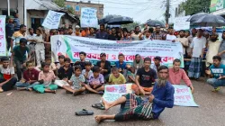 বোরহানউদ্দিনে রাস্তা প্রশস্তের দাবিতে সড়ক অবরোধ