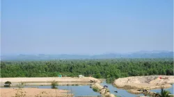 ফের টেকনাফ সীমান্তে গোলাগুলির শব্দ