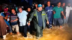 জলাবদ্ধতায় ক্ষতিগ্রস্তদের পাশে প্রতিমন্ত্রী হেলাল