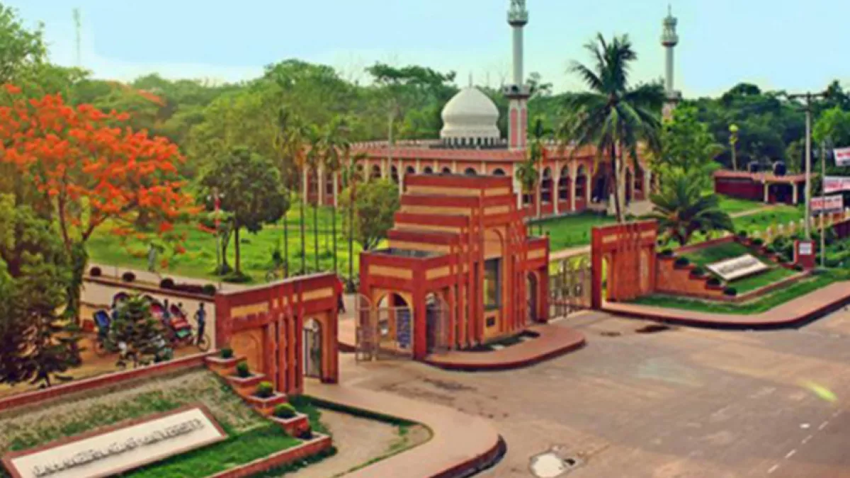 জাবিতে র‍্যাগিং: ১২ শিক্ষার্থী বহিষ্কার