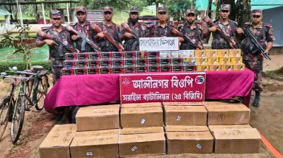 ৩ কোটি টাকার মোবাইল ডিসপ্লে জব্দ
