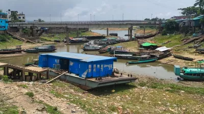 কাপ্তাই হ্রদ বর্ষাতেও শুষ্ক: ব্যাহত নৌ-যোগাযোগ, কমেছে বিদ্যুৎ উৎপাদন