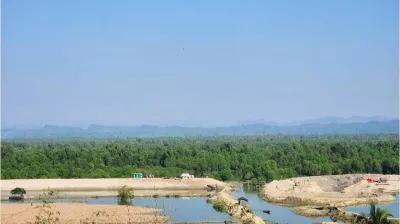 ফের টেকনাফ সীমান্তে গোলাগুলির শব্দ