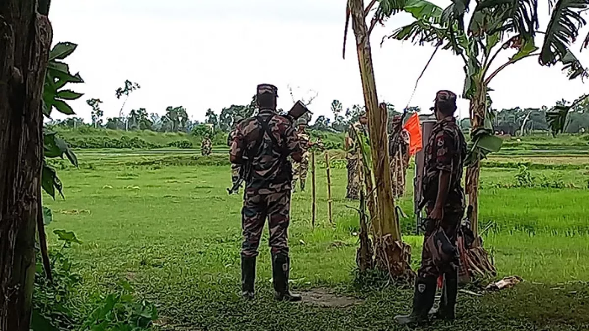 জয়পুরহাট সদরের পশ্চিম রামকৃষ্ণপুর সীমান্ত। ছবি: প্রতিদিনের বাংলাদেশ