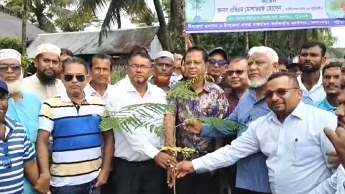খালের দুই পাশে বৃক্ষরোপণ কর্মসূচির উদ্বোধন