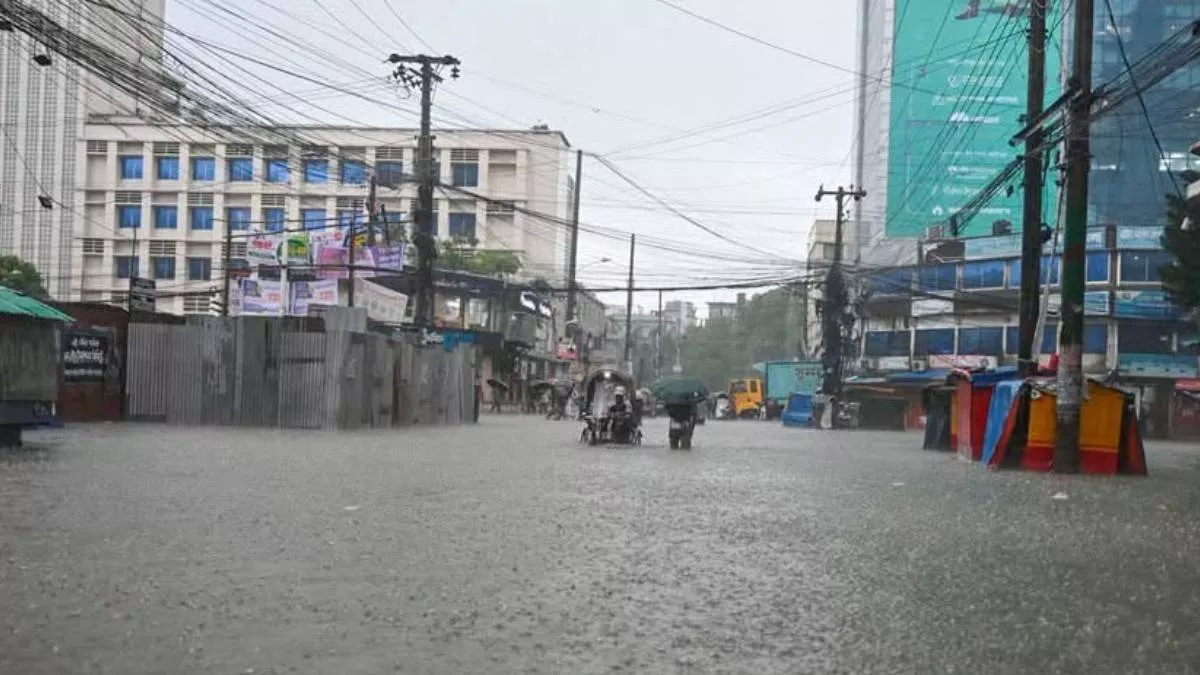 চট্টগ্রামে বুধবার সকাল ৯টা থেকে বৃহস্পতিবার সকাল ৯টা পর্যন্ত ২৭১ দশমিক ৬ মিলিমিটার বৃষ্টিপাত রেকর্ড করা হয়েছে। ছবি: ফেসবুক থেকে