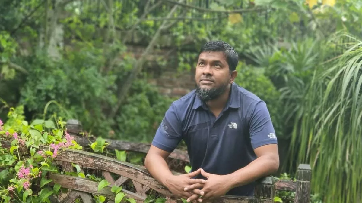 নগরে বাগান করে বেড়ানো রকিবুল পাচ্ছেন ‘বৃক্ষ রোপনে জাতীয় পুরস্কার’