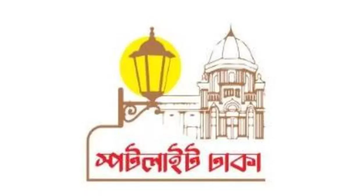 সড়কও হকারদের পেটে