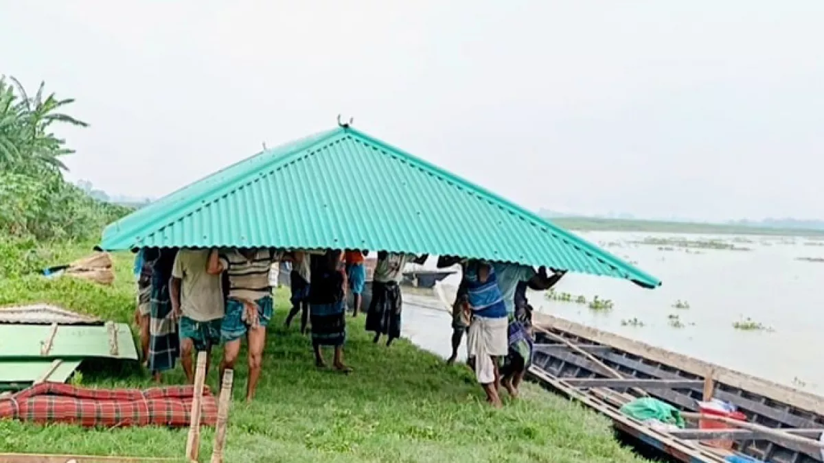 ছবিটি সোমবার সকালে সারিয়াকান্দি থেকে তোলা । প্রবা ফটো