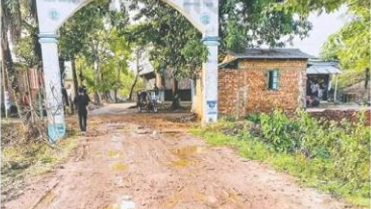 বিপন্ন সড়কে পদে পদে দীর্ঘশ্বাস