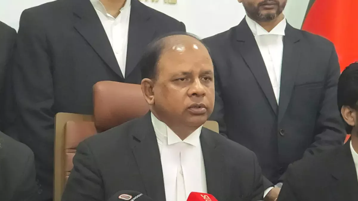 শেখ হাসিনার উচিত দেশে ফিরে আইনি মোকাবিলা করা: চিফ প্রসিকিউটর