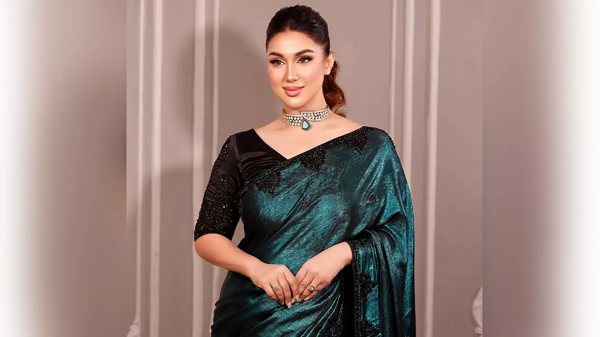 ওয়েব থেকে সিনেমা অপুর ‘শিকার’
